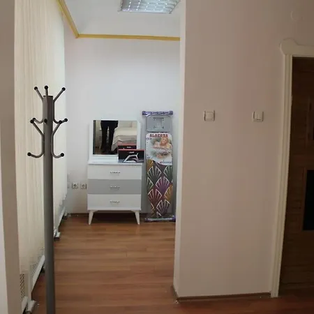 Abbasi Aparthotel 4*