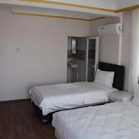 Abbasi Aparthotel 4*